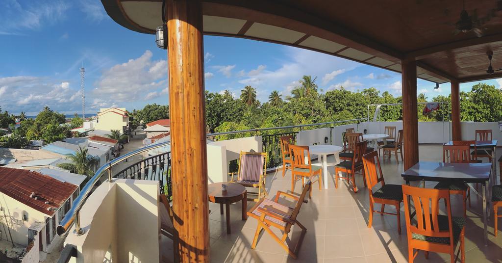 Smera Grand Maamigili Island Exterior photo